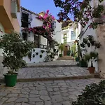 Apartmán Luxury 3 Bedrooms, Private Heated Pool - Ehhouse