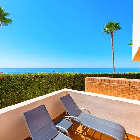 Апартаменты Luxury 3 Bedrooms, Private Heated Pool - Ehhouse *