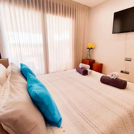 Апартаменты Luxury 3 Bedrooms, Private Heated Pool - Ehhouse