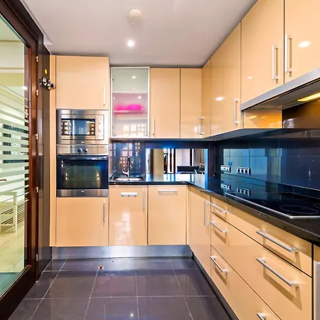 Luxury 3 Bedrooms, Private Heated Pool - Ehhouse Апартаменты *