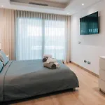 Luxury 3 Bedrooms, Private Heated Pool - Ehhouse