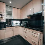 Luxury 3 Bedrooms, Private Heated Pool - Ehhouse Apartment *