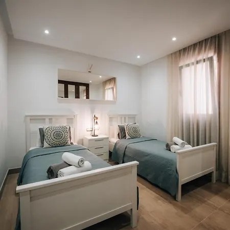 Luxury 3 Bedrooms, Private Heated Pool - Ehhouse Апартаменты