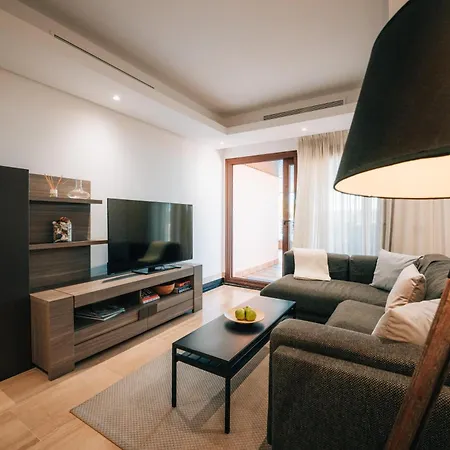 Luxury 3 Bedrooms, Private Heated Pool - Ehhouse * Эстепона