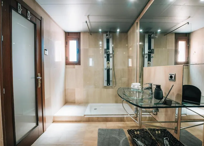 Luxury 3 Bedrooms, Private Heated Pool - Ehhouse *