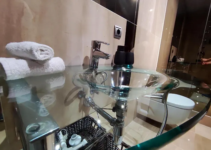 Luxury 3 Bedrooms, Private Heated Pool - Ehhouse Estepona